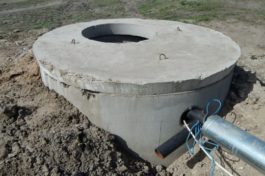 montaż szamba betonowego